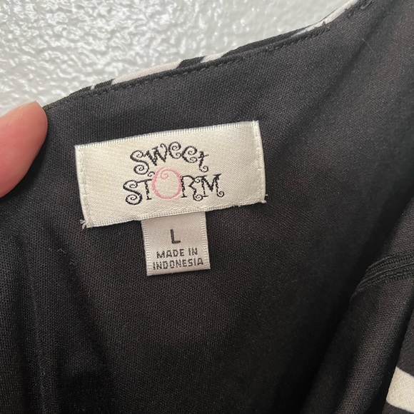 Sweet Storm Zebra dress - Picture 3 of 3